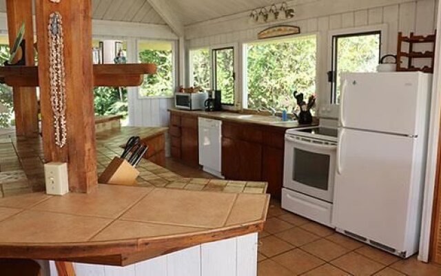 Molokai Vacation Properties - Aala Hale