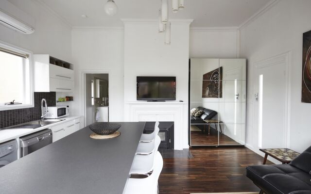 The Anderson, South Melbourne, MSAC 400m, Parking, Balcony