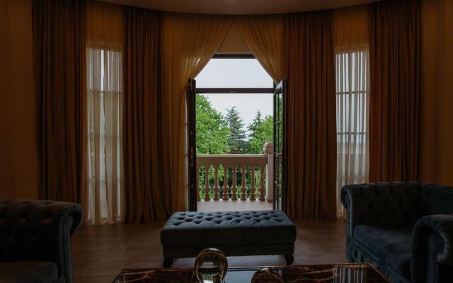 LETO Boutique Hotel