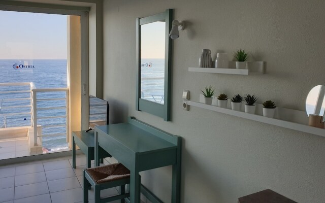 Ostria beachfront studio with seaview