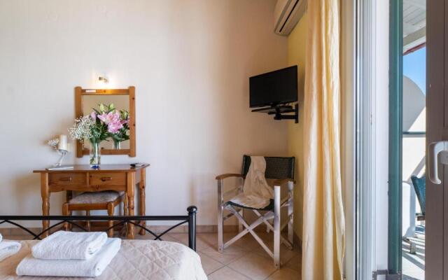 Apostolos Apartment 4