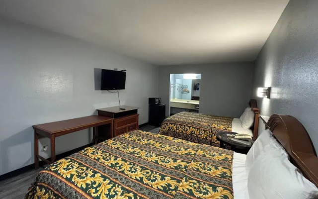 Claremore Motor Inn