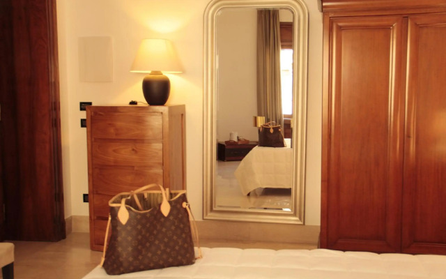 St. Peter' Six Rooms & Suites