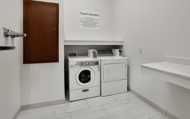 Holiday Inn Express Hotel & Suites Dallas - Duncanville by IHG