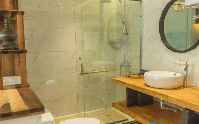 Aiduo Xiaozhu Hostel