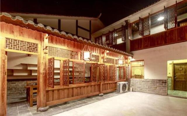 Zhangjiajie Yueranju Hostel