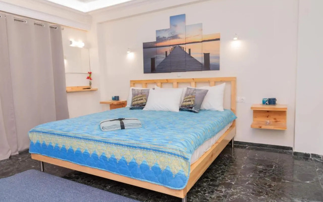 As Suites Room 14