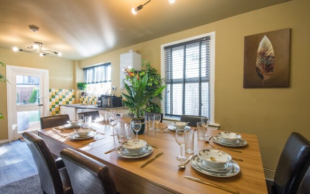 Immaculate 2-bed House in London