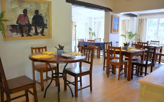 Travellers Guest House