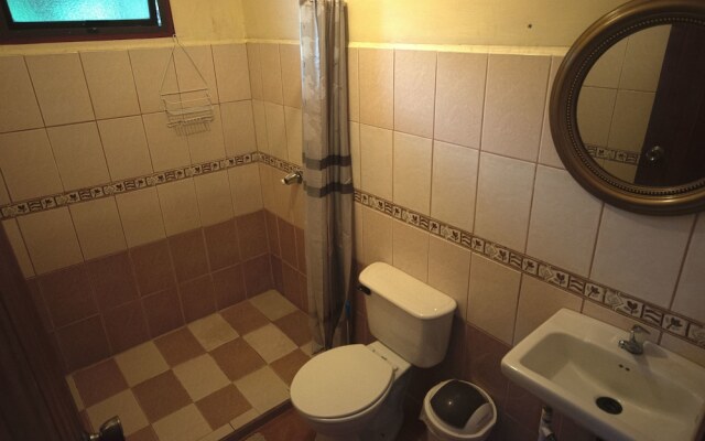 Hummingbird House B&B