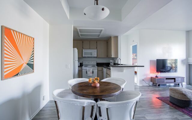 WanderJaunt - Stylish Mission Valley Apts