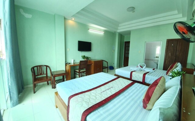 Tan Truong Son Hotel