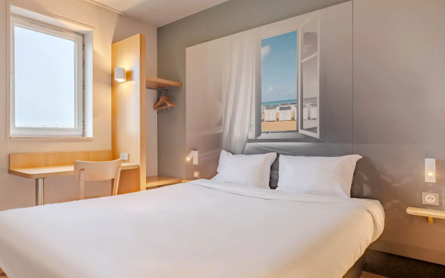 B&B HOTEL Calais Centre Saint-Pierre
