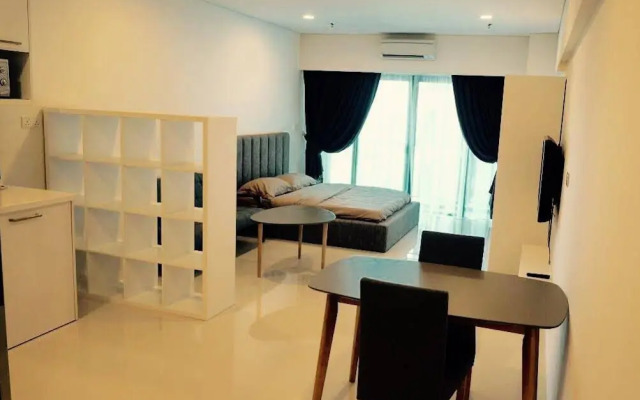 Summer Suites Studios