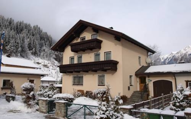 Bliem, Haus