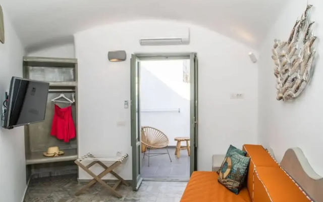 Astrea Suites Feggaropetra Cave House