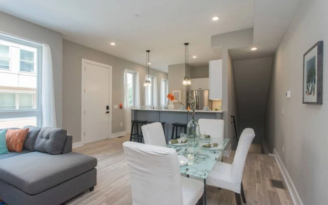 PRISTINE 3 bedroom Garage Close to UPENN