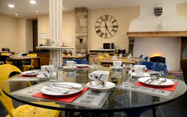 Logis Hotel Yseria - Historical Center