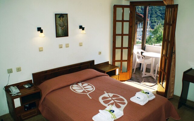 Drymna Hotel