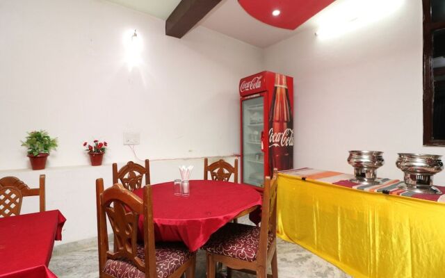 Oyo 22015 Hotel Lakshya Palace