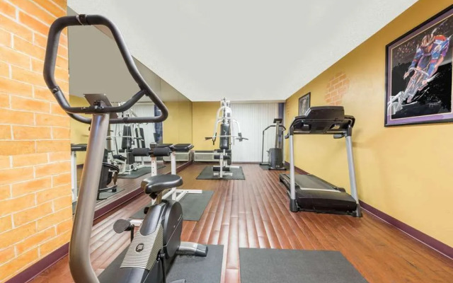 Ramada by Wyndham Dallas Love Field