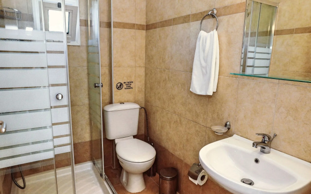 Golden Deer Apartments