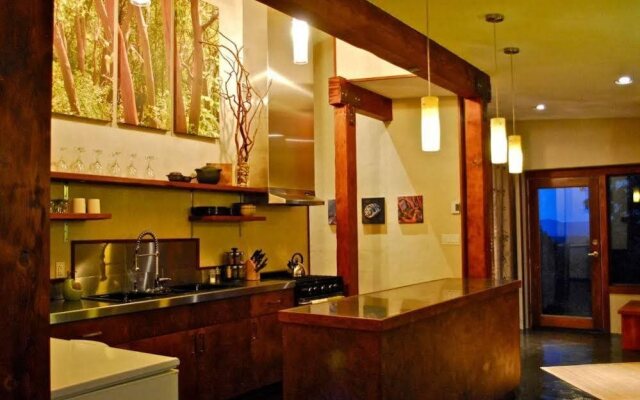 Stoltz Bluff Eco-Retreat