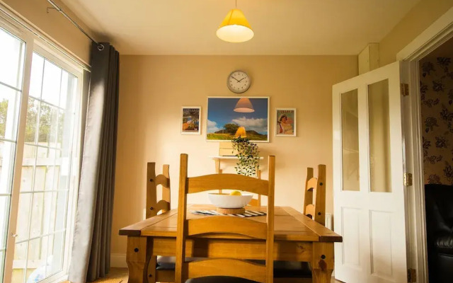 Modern Central Three Bedroom House