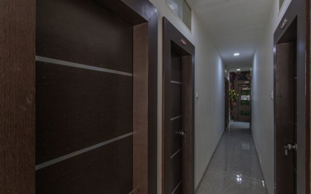OYO 3689 Sky hotel