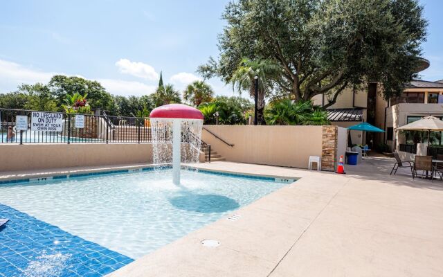 Seawatch at Island Club