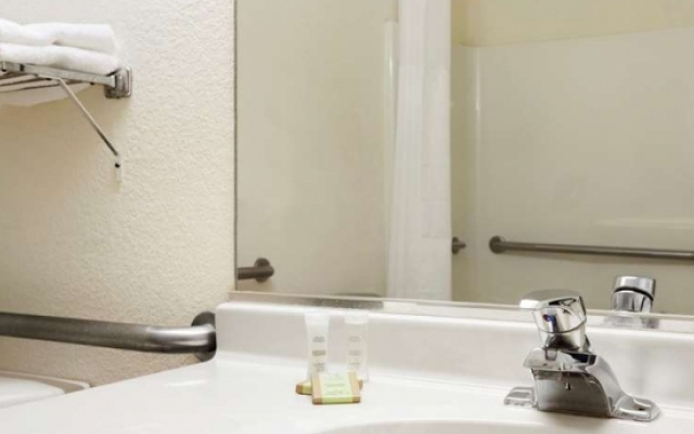 Super 8 Aurora/Naperville Area