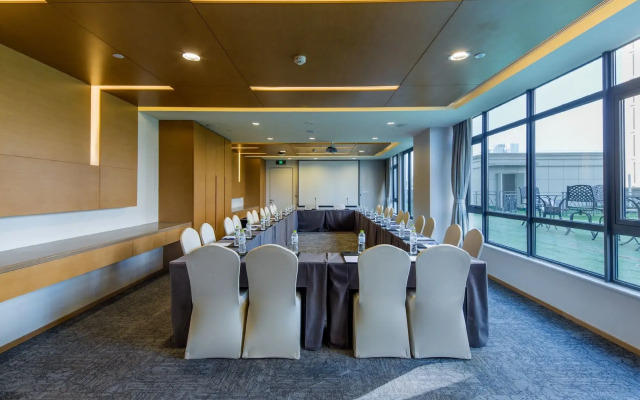 Holiday Inn Express Chengdu Huanhuaxi by IHG