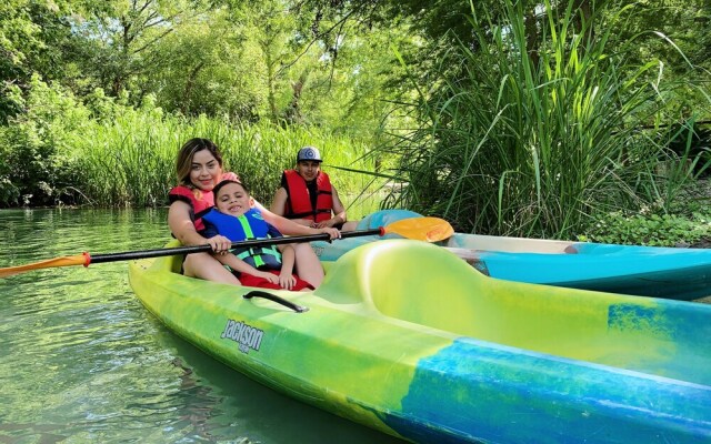 15 Son's Geronimo - Birdhouse Cabin