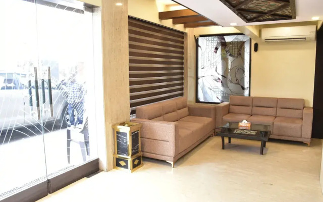 Kalpana Palace Hotel
