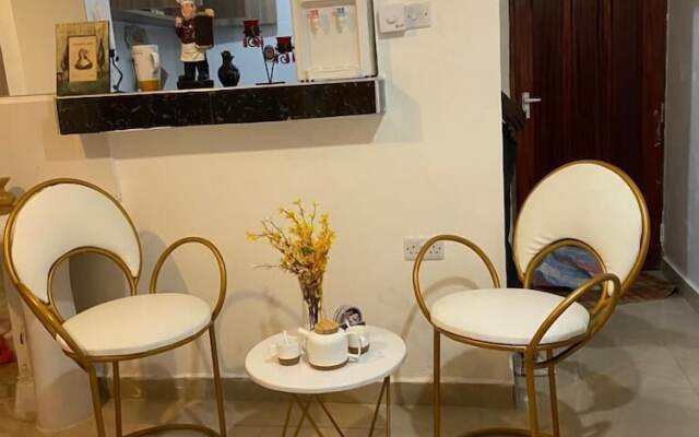 Lux Suites Bamburi Cozy Apartments