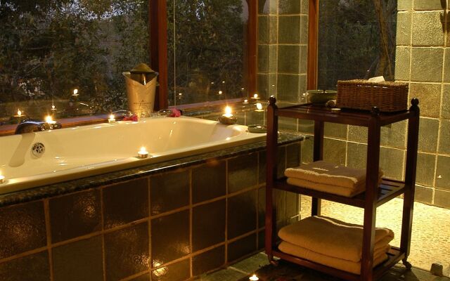 Thornybush Game Lodge