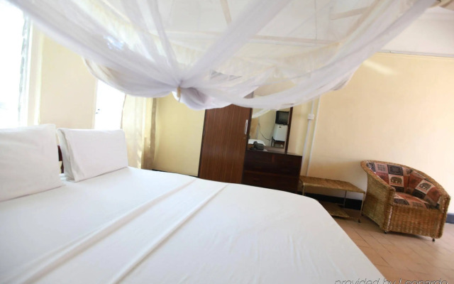 New Palm Tree Hotel