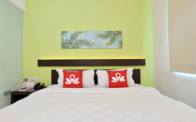 ZEN Rooms Tebet Area