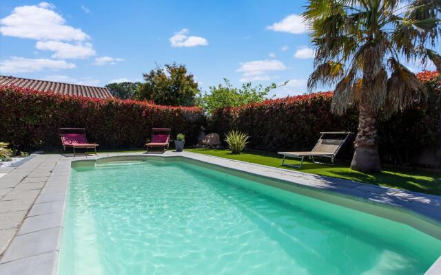 Nice holiday home in Provence-Alpes-Côte d'Azur with pool