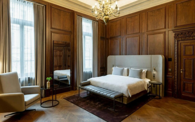 The Marmorosch Bucharest, Autograph Collection