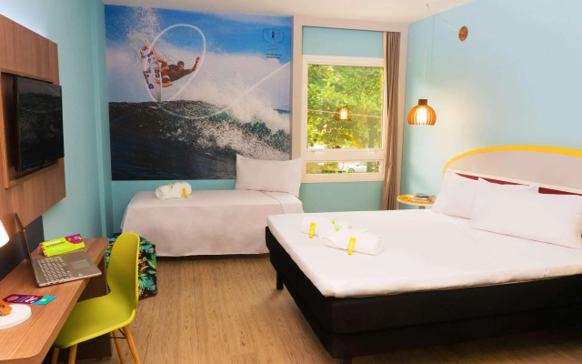Delphin Surf Hotel