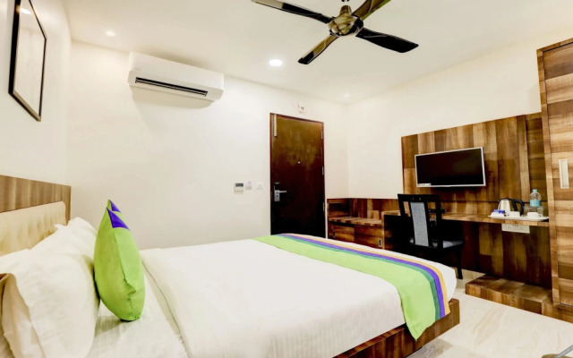 Emora Hotel And Suites Brookfield by Treebo