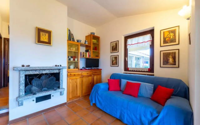 Crimson Apartment by Wonderful Italy