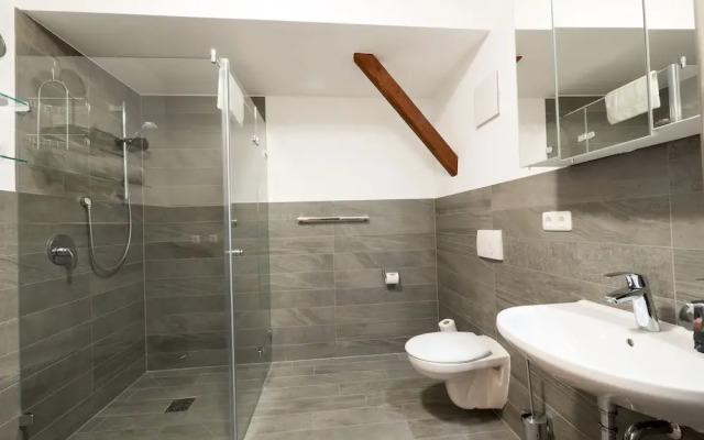 Weinbar und Hotel FahrAway