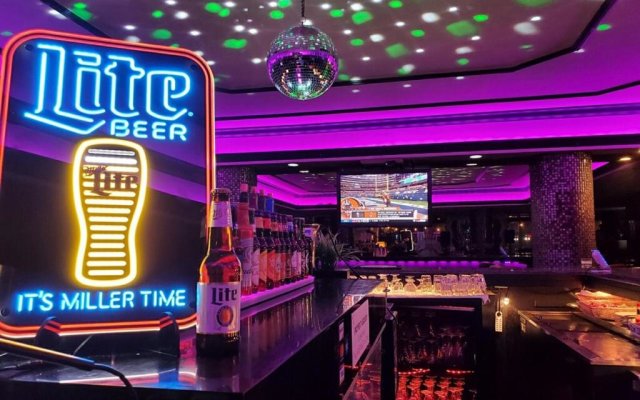 Rodeway Inn & Suites