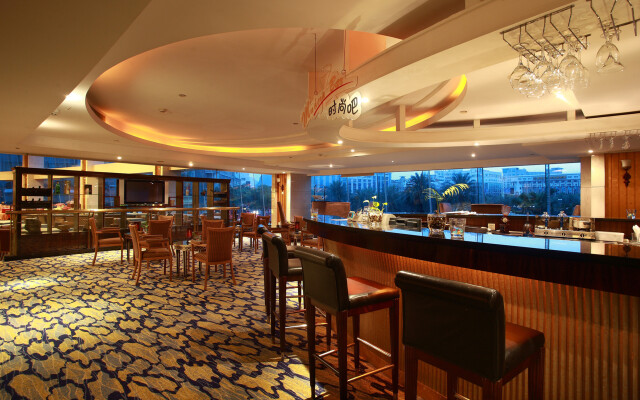 Guilin Lijiang Waterfall Hotel