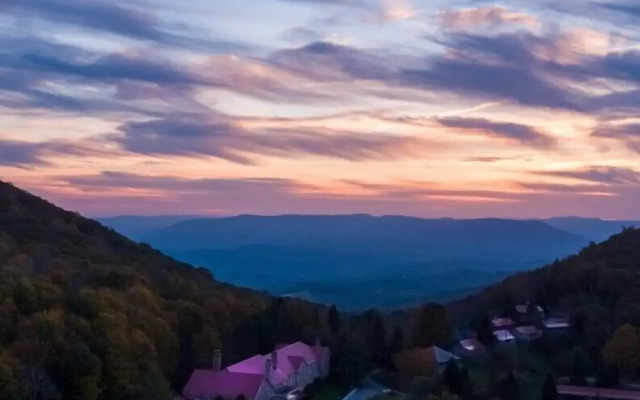 Mountain Lake Lodge