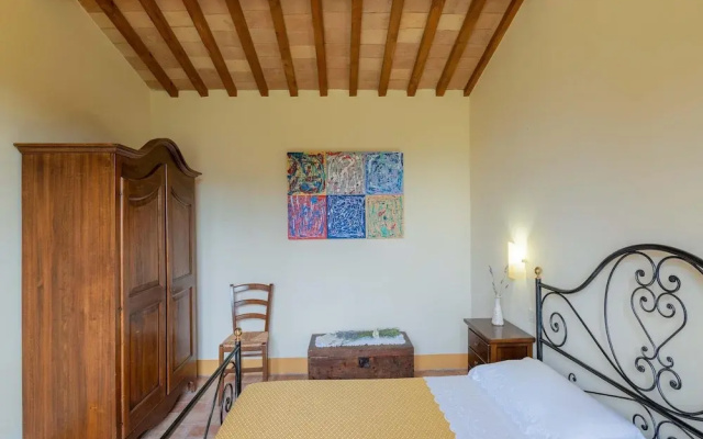 Fabulous Holiday Home With Wifi in Monte San Martino Italy
