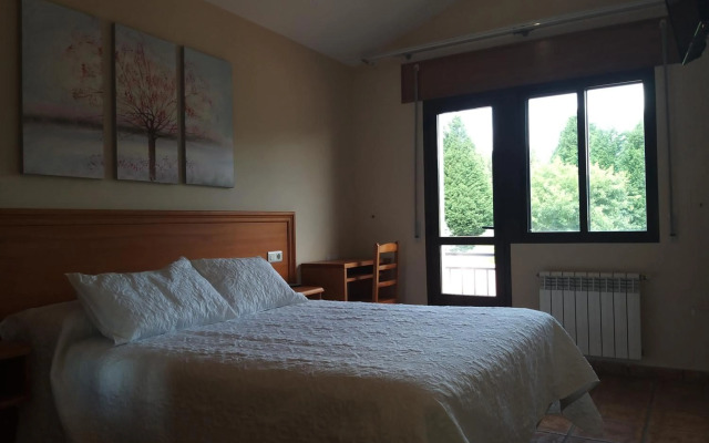 Hostal Restaurante O Cadaval