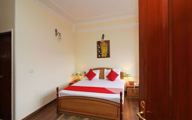 OYO 13608 Home Grand View Suite Shoghi